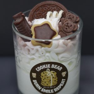 Cookie Bear candles that are Chocolate scented. Made with soy wax, bee wax and a cotton wick that burns well with no toxins.